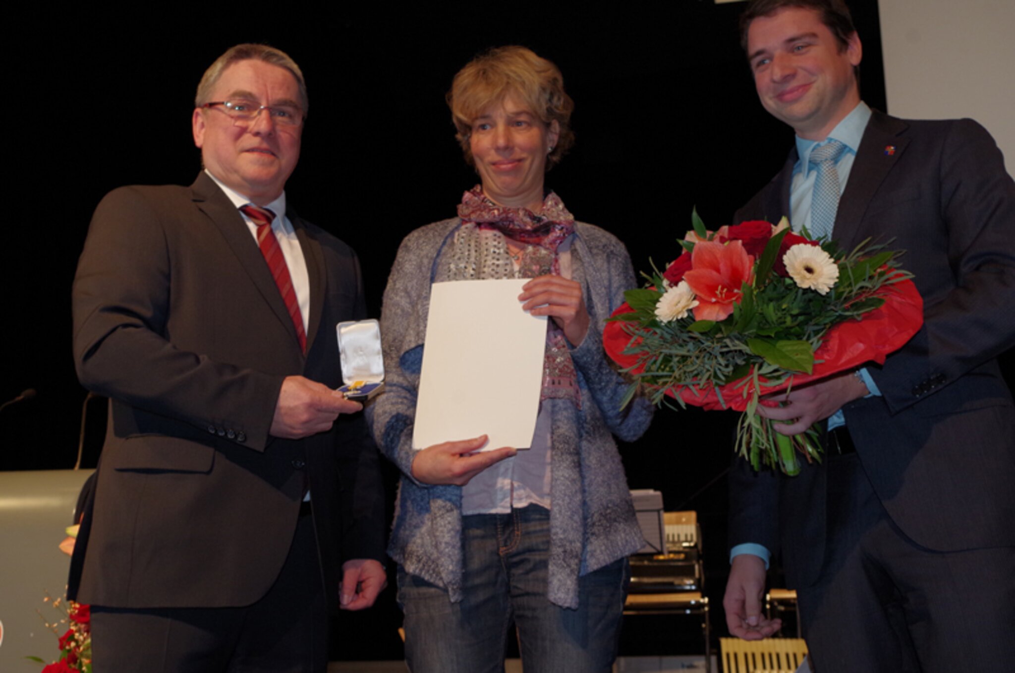 Rielasinger Neujahrsempfang Mit Engagiertem Ausblick Ehrung F r Mutige rielasinger-neujahrsempfang-mit-engagiertem-ausblick-ehrung-f-r-mutige