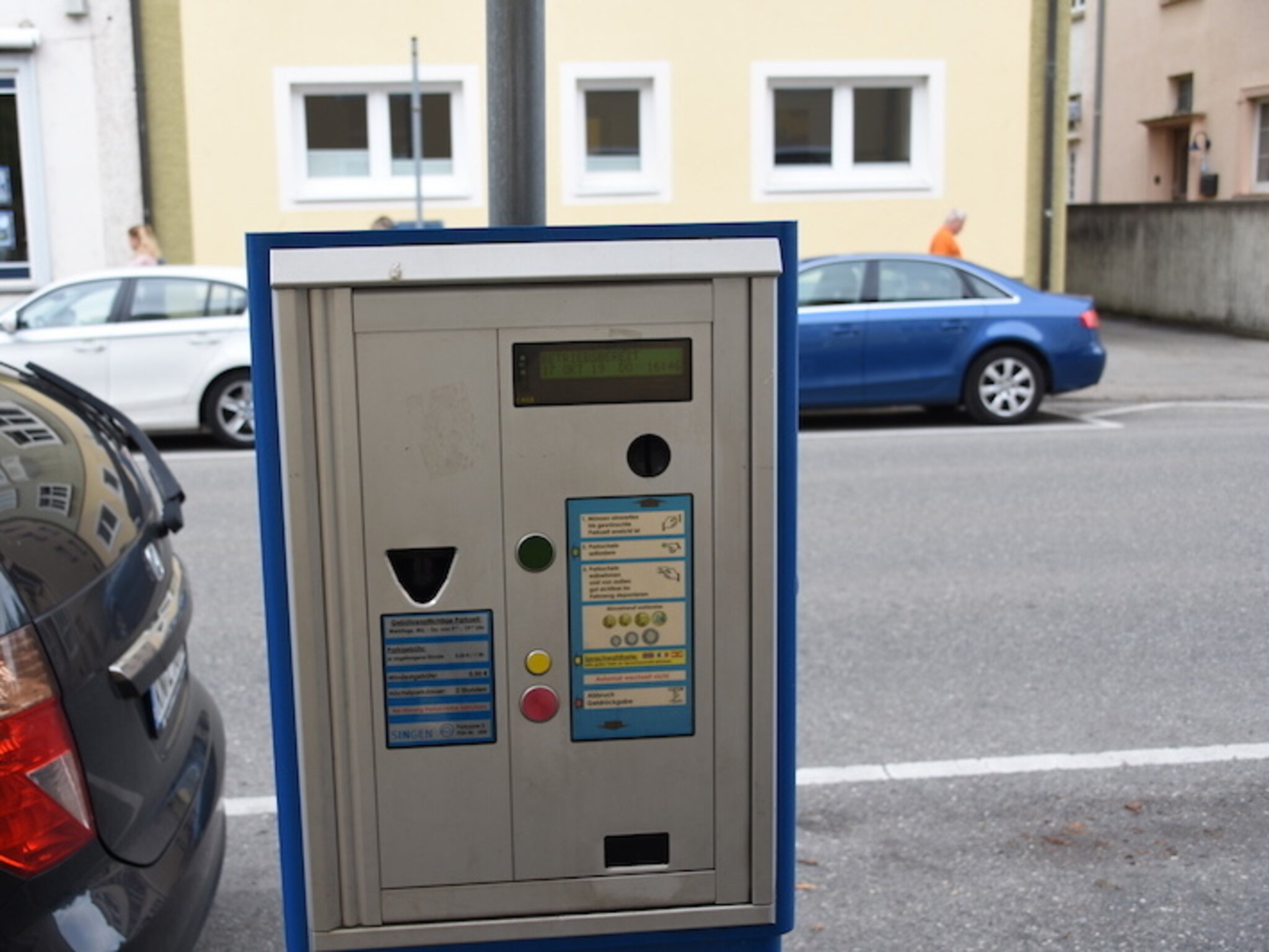 Bis nach Fertigstellung des neuen Mobilätskonzepts vertagt: Erhöhung der Parkgebühren verschoben ...