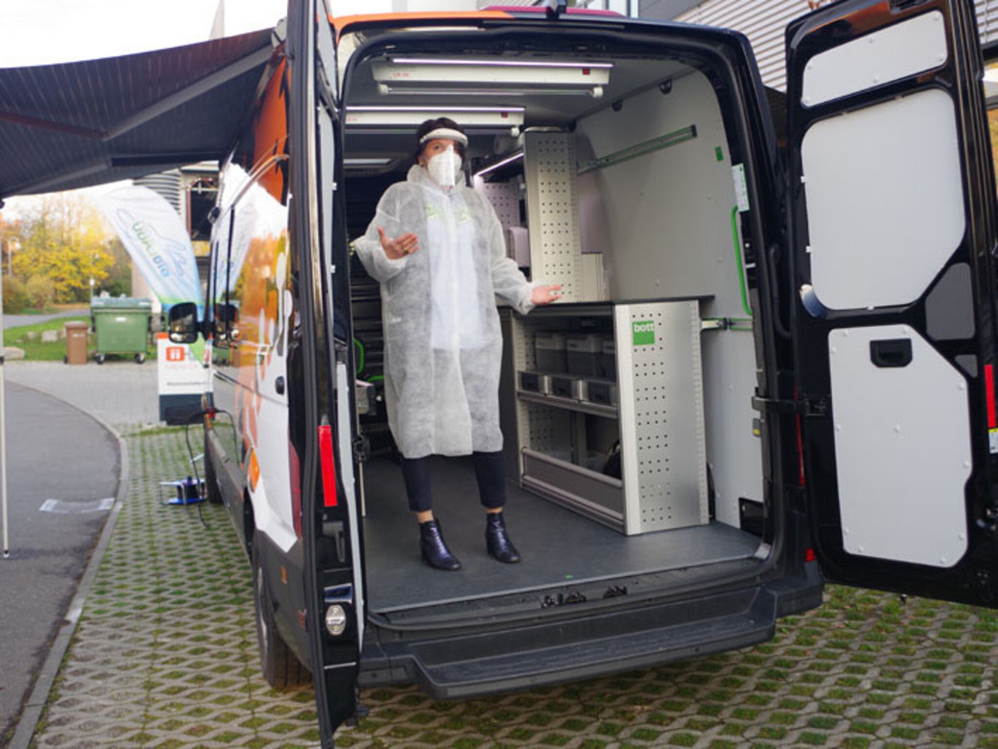 Mobile Teststation in Konstanz vom Labor Dr. Brunner in Betrieb