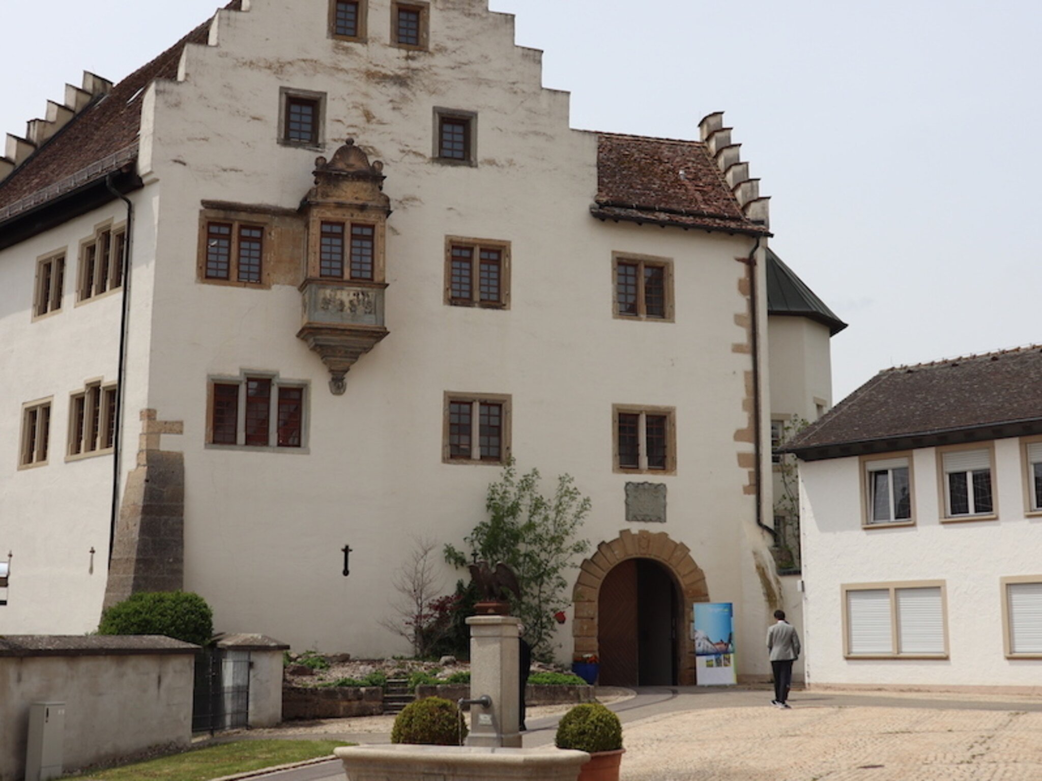 Erste größere Veranstaltung des „Summer of Pioneers“ OpenAirKino im Schloss Blumenfeld Tengen