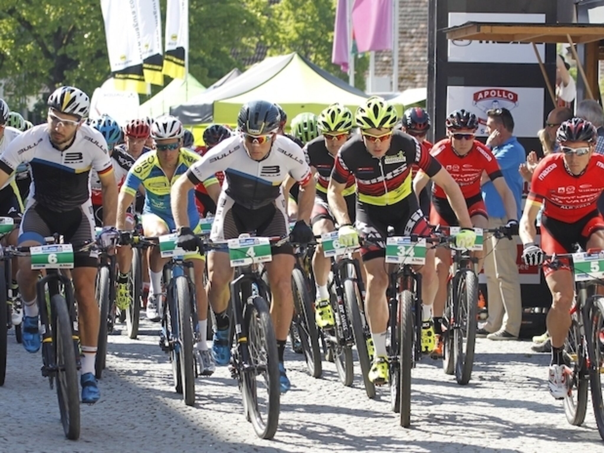 optimale höhe hängematte Wie hängt man einen Hängesessel richtig auf? reg_SE SPECIALIZED Bike kaufen: SPECIALIZED Farbe:Black/Dark Tan
