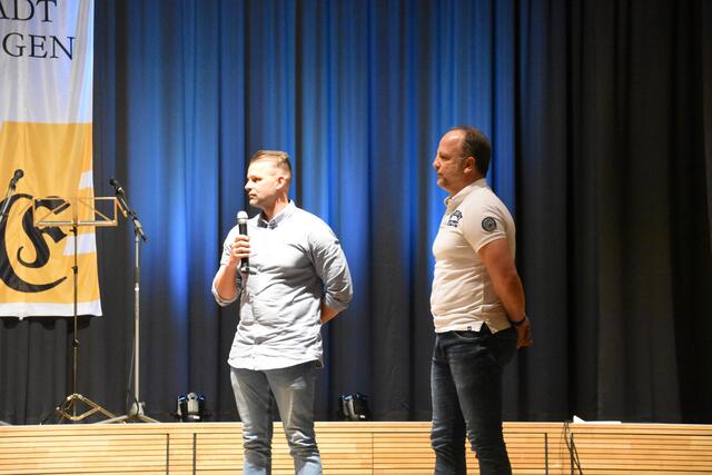 Und auch der Kristis Fight Club hat 2021 erneut einen Geehrten: Sven Ludorf-Petrocelli (links) und Trainer Kristijan Balja (rechts). | Foto: ak