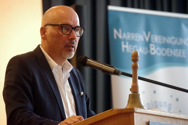 Michael Fuchs vom Narrenmuseum Schloss Langenstein zeigte sich zuversichtlich, Weihnachten vielleicht schon im neuen Museumskeller feiern zu können. Das Fastnachtsmuseum 4.0 soll noch im kommenden Jahr eröffnen können. | Foto: Fiedler