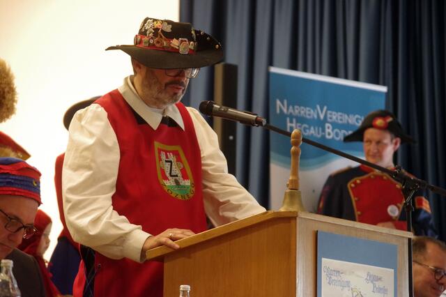 Der Zunftmeister der Schneckenbürgler, Uwe Theis, bei der Vorstellung der Zunft. | Foto: Fiedler
