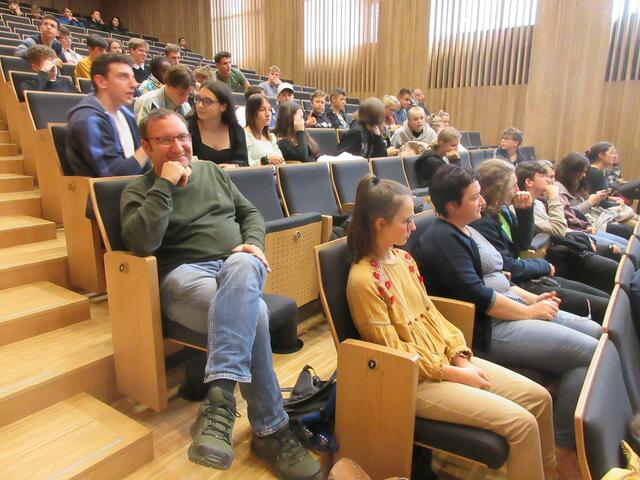 Beim Vortrag im Hörsaal der Uni Györ. | Foto: Ulrich Scheller