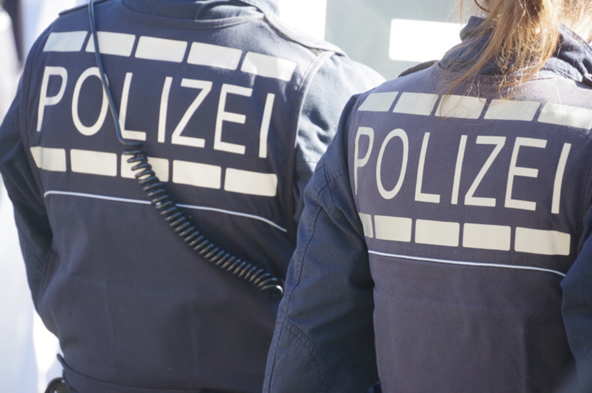 Unfallflucht Unbekannter beschädigt geparktes Auto Stockach