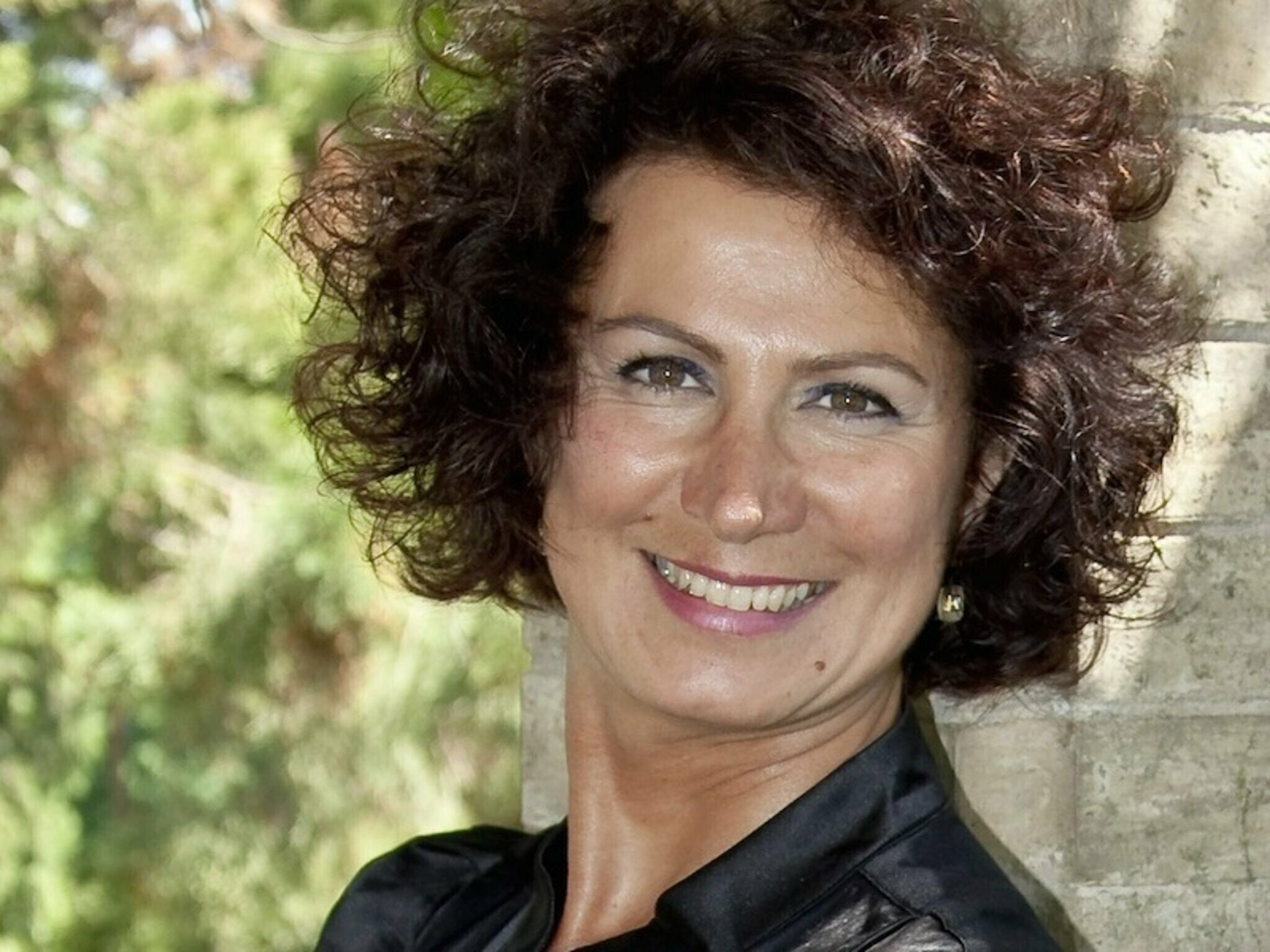 barbara-mauch-spannt-boden-von-100-jahren-goldige-20er-auf-der