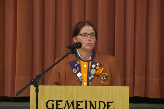 Wort des Dankes fand auch die Vertreterin der Vereinsgemeinschaft, Bettina Riester. | Foto: Philipp Findling