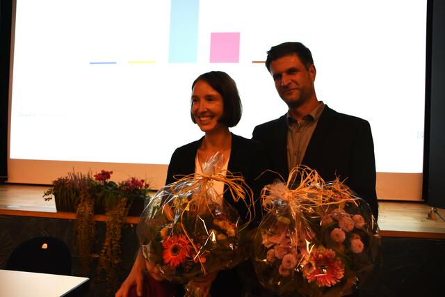 Susen Katter mit ihrem Ehemann André nach ihrer Rede vor den Stockacher Bürgerinnen und Bürgern. | Foto: Philipp Findling