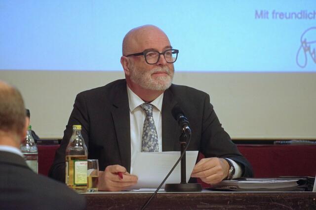 Wer wird der Nachfolger von Rainer Stolz als Bürgermeister oder Bürgermeisterin der Stadt Stockach?  | Foto: Oliver Fiedler/Archiv