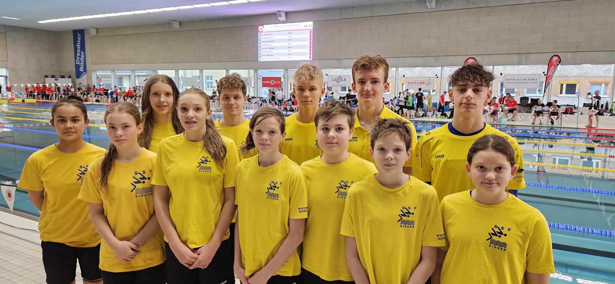 5 Christstollen für Silas Friedrich: Saisonhöhepunkt der Schwimmer in ... 5 Christstollen für Silas Friedrich: Saisonhöhepunkt der Schwimmer in ...