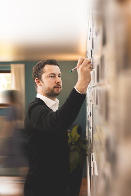 Gemeinsam entwickeln die Experten von Seliger Brands, was ein Unternehmen ausmacht. | Foto: Seliger Brands