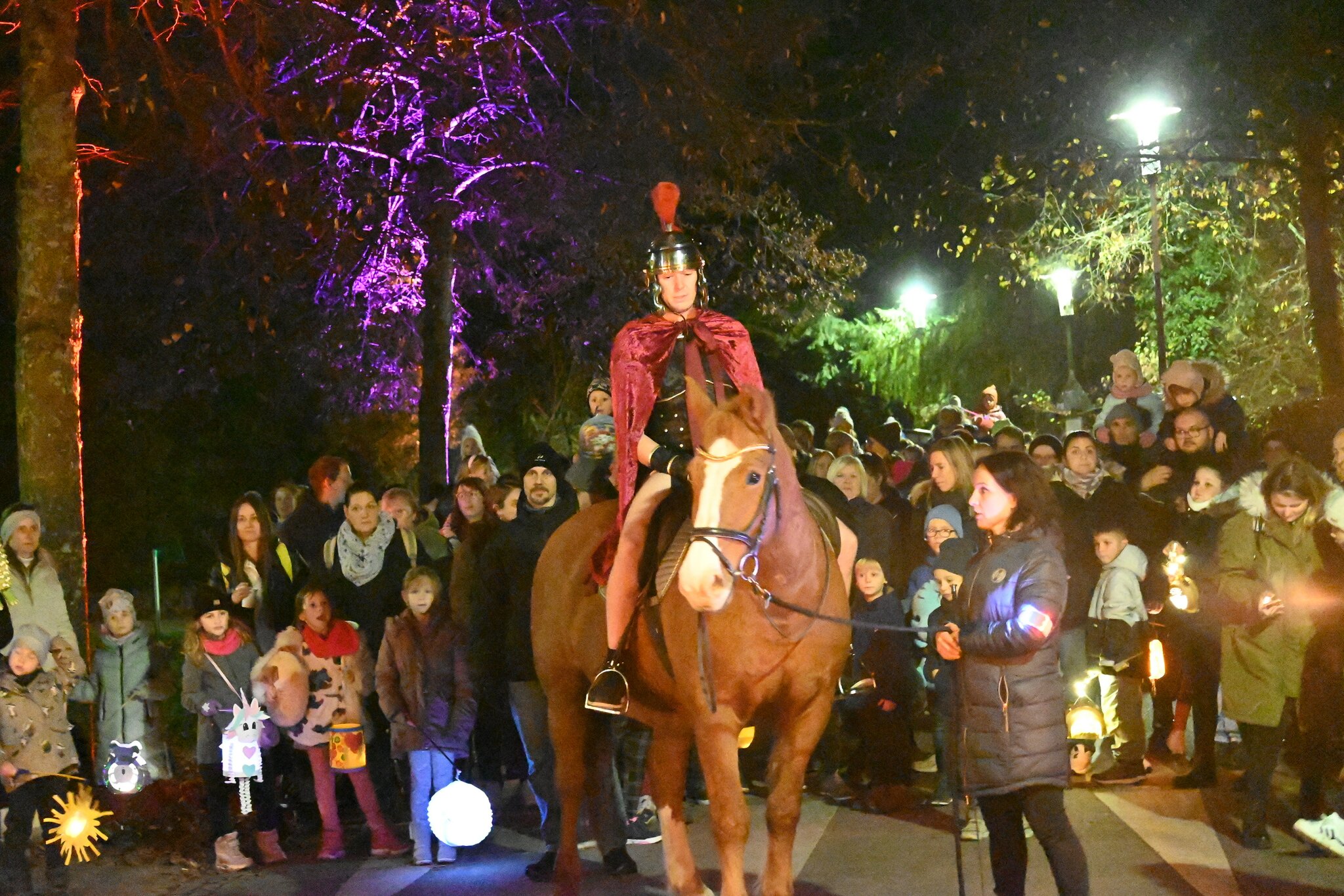 Martinimarkt und verkaufsoffener Sonntag: Hunderte erleben Singen im ...