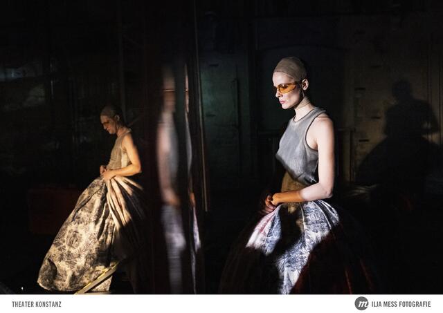 Im Bild  Julius Engelbach, Anne Rohde. | Foto: Ilja Mess/ Theater Konstanz