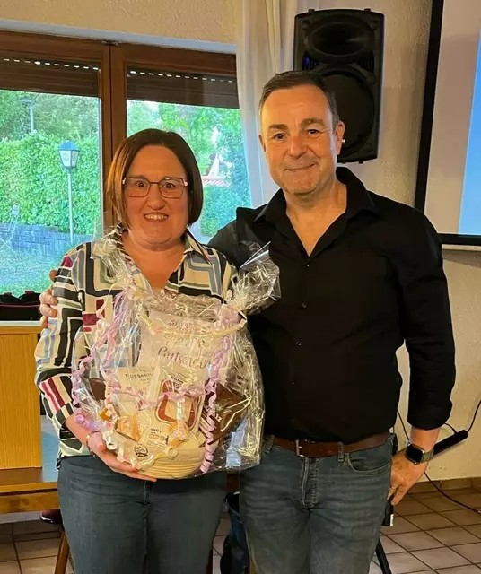 Sandra Bichsel und Zunftmeister Markus Löffel | Foto: Storchenzunft Steißlingen