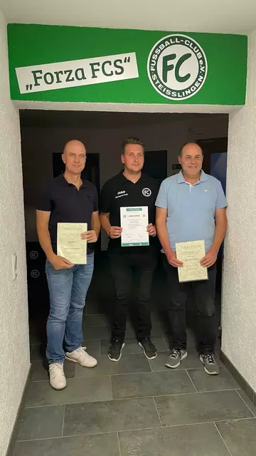 von links: Roland Hirt, Maik Anders und Armin Kornmayer. | Foto: FC Steißlingen