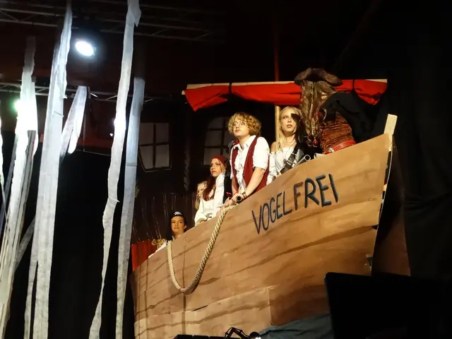 Mit dem Schiff Vogelfrei ging es bei "Die Insel - verflucht auf ewig?" mit der Theater-AG auf Abenteuerreise. | Foto: Marcelino Rüth