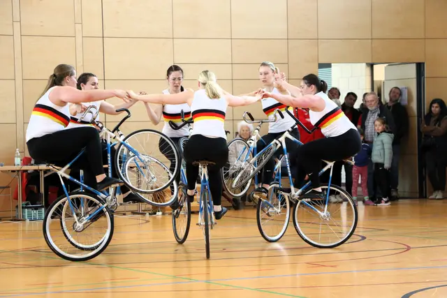 Der 6er Kunstrad Aach muss sich bei den Landesmeisterschaften in Esslingen erneut für die DM-Halbfinals qualifizieren. Sie sind nicht gesetzt. | Foto: Wilfried Schwarz