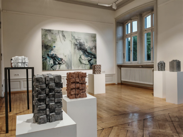 Eine ganz besondere Ausstellung des Kunstvereins Radolfzell kann seit dem 18. Juli mit ARCHAISCH - ORGANISCH in der Villa Bosch bewundert werden.  | Foto: Rainer Schlegel