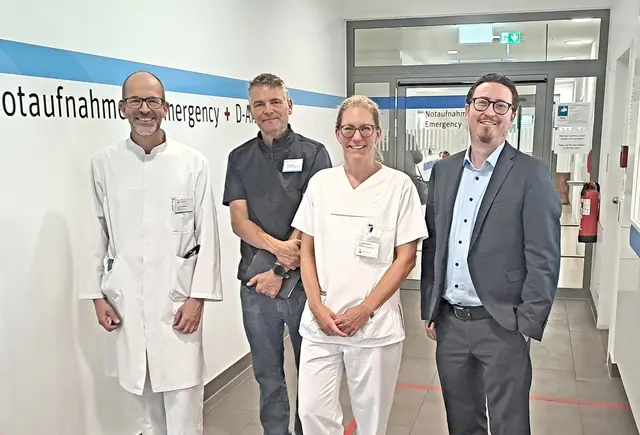 Prof. Dr. med. Ivo Quack, Norbert Jobst, Dr. med. Heike Unverhau und Thomas Beringer freuen sich über den erfolgreichen Start der Kooperation. | Foto: GLKN
