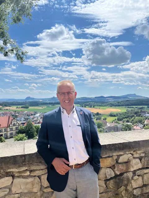 Manfred Ossola ist in seinem Amt als Bürgermeister der Stadt Aach bestätigt worden. | Foto: Privat