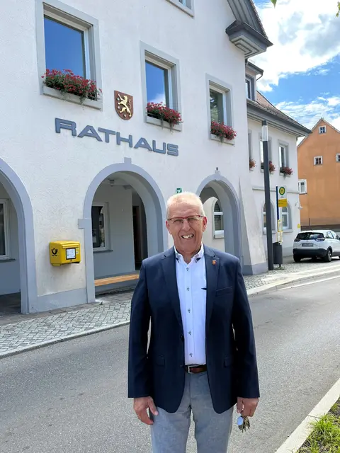 Aachs wiedergewählter Bürgermeister Manfred Ossola hat auch in seiner zweiten Amtszeit einiges vor.  | Foto: Privat
