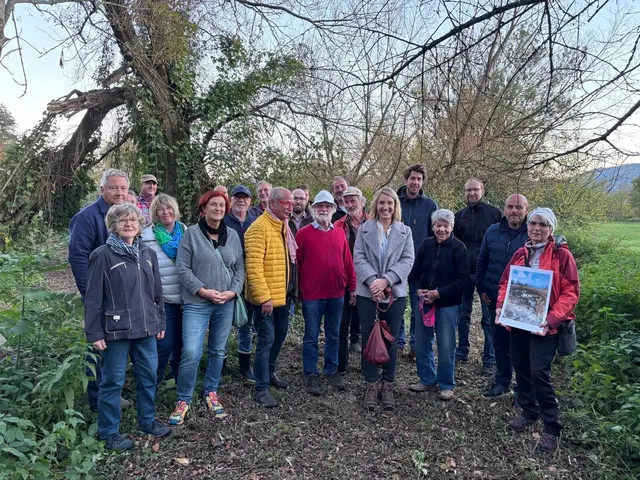 Bürgerinnen und Bürger der Stadt Stockach hatten kürzlich die Möglichkeit, sich über die Zukunft des Eisweiher Espasingen zu informieren. | Foto: Stadt Stockach