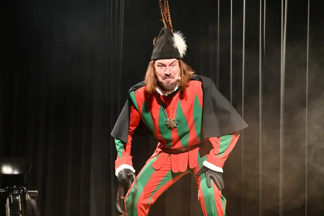 Der Poppele ist seiner Gruft entsiegen und mit ihm die Fasnet, die am 11. November eingeläutet wurde. | Foto: Tobias Lange