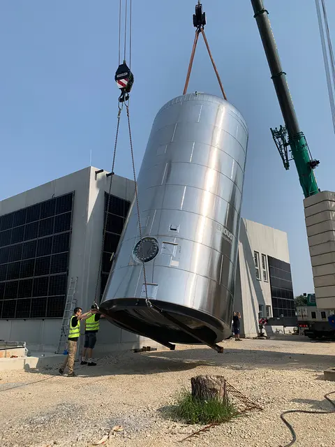 Mit der neuen Tranche Genussscheine von solarcomplex sollen auch in Zukunft Projekte wie hier das Wärmenetz in Hilzingen finanziert werden.  | Foto: solarcomplex