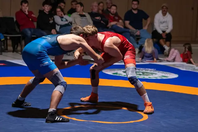 Robin Bader (bis 71 kg) bei seinem technischen Überlegenheitssieg gegen Fabian Kühner. | Foto: RG Eiche Allensbach