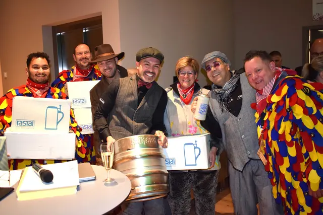 Zum 70. Geburtstag des Fanfarenzugs wurde in der Scheffelhalle ordentlich gefeiert. | Foto: Achim Holzmann