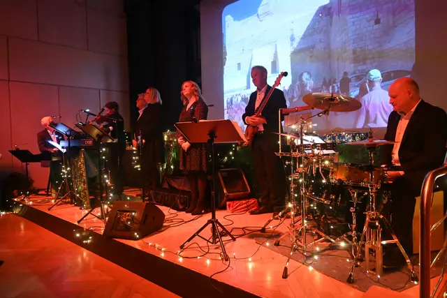 Bei den Christmas Momenten in der Adler Post kam vorweihnachtsliche Stimmung auf. | Foto: Tobias Lange