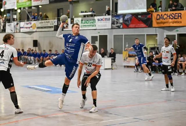 Einen am Ende verdienten Sieg konnten die Herren 1 des TuS Steißlingen beim TSV 1899 Blaustein feiern.  | Foto: Stefan Matthis