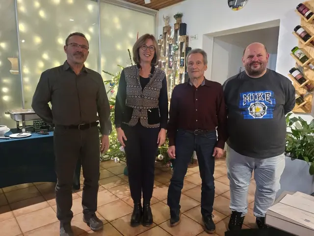 v.l. Konrad Schatz, Simone Rettich-Bickel, Bernhard Schatz, Ingo Mutscheller. | Foto: Rettich Stahlbau GmbH