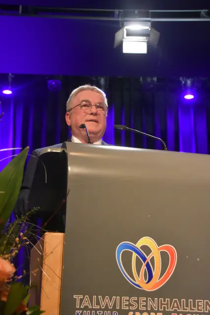 Bürgermeister Ralf Baumert hatte neben einigen herausfordernden Themen auch Erfolge für die Gemeinde am Neujahrsempfang zu verkünden.  | Foto: Philipp Findling