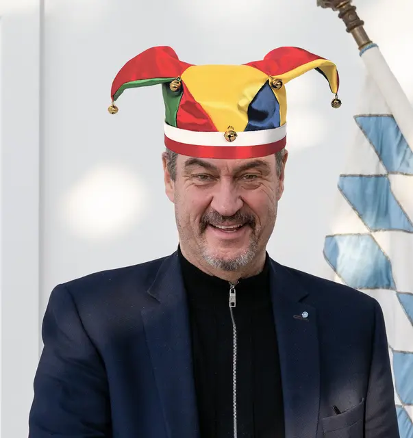 Als zweiter Ministerpräsident des Freistaats Bayern hofft Markus Söder am Schmotzige Dunschtig auf ein mildes Urteil des Hohen Grobgünstigen Narrengerichts zu Stocken.  | Foto: Bayrische Staatskanzlei; Bildmontage: WOCHENBLATT