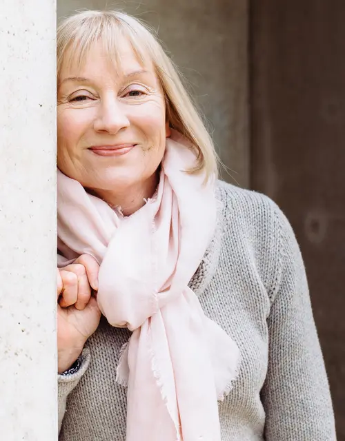 Sabine Eschbach ist am 22. Februar in Wangen, um aus ihrem Roman Seerauchen zu lesen. | Foto: Anna und Alfred Fotografie