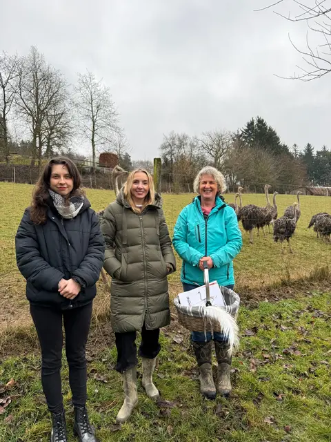 Von links: Dr. Zoe Mayer MdB, Saskia Frank MdL und Ingrid Frick. | Foto: Lyna Topal