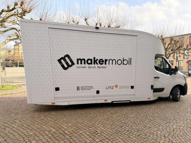 Offizielle Präsentation des MakerMobils auf dem Benediktinerplatz. | Foto: Landratsamt Konstanz