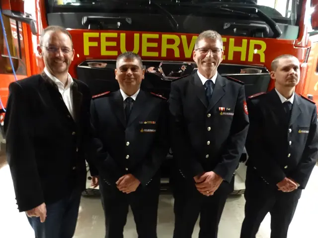 (Von links nach rechts): Bgm Stefan Keil, stellv. Kommandant Miguel da Costa Luzid, Kommandant Jörg Fuhrmann, stellv. Jakob Imhäuser | Foto: Marcelino Rüth