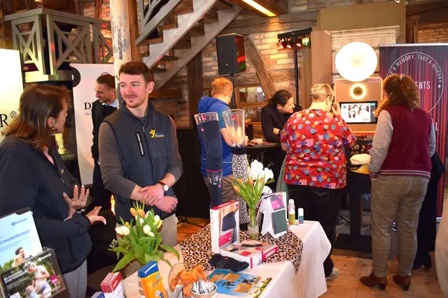Bereits zum 7. Mal bot die Tischmesse Gottmadingen Unternehmern, Handwerkern und Dienstleistern eine Bühne. Erstmalig präsentierte sich das Event in diesem Jahr in einem völlig neuen Rahmen. | Foto: Achim Holzmann
