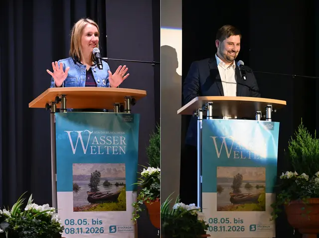 Bürgermeisterin Susen Katter und Museumsleiter Julian Windmöller machten bei der Eröffnung der neuen Ausstellung "Wasserwelten" kein Geheimnis um ihre Vorfreude. | Foto: Tobias Lange