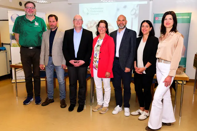 V.l.n.r.: Jens Gössel, Joachim Böttinger, Rolf Bart, Astrid Funk, Jochen Lienert, Annette Mannhart, Sarah Streit | Foto: Werner Gaiser