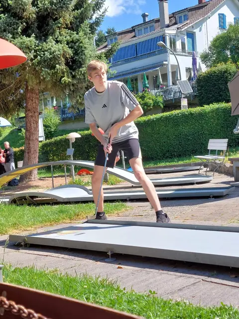 Valentin Schütz vom Bahngolf-Club Singen ist badischer Minigolfmeister. | Foto: Susanne Berneit