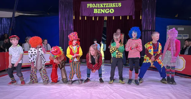 Die Schülerinnen und Schüler der Grundschule Markelfingen sorgten mit ihrer Aufführung für ein krönendes Fi9nale der zirkus-Projektwoche. | Foto: Grundschule Markelfingen