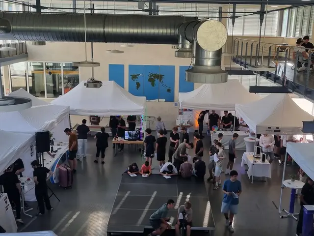 Übungsfirmenmesse an der Hohentwiel-Gewerbeschule in Singen | Foto: Pia Schaible