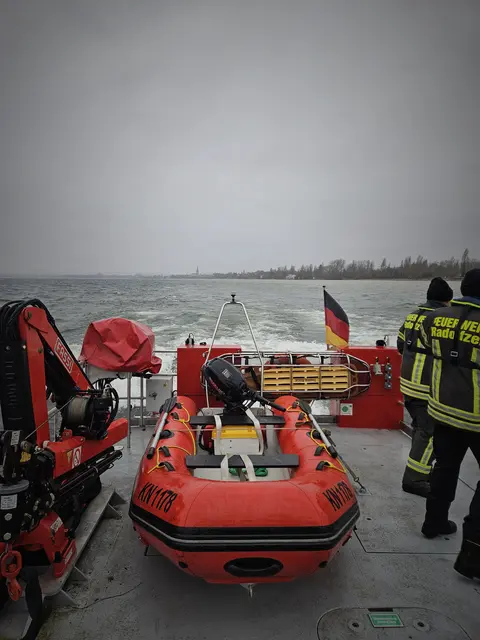Fahrt zu einem Einsatzort auf dem See in Radolfzell | Foto: Feuerwehr Radolfzell