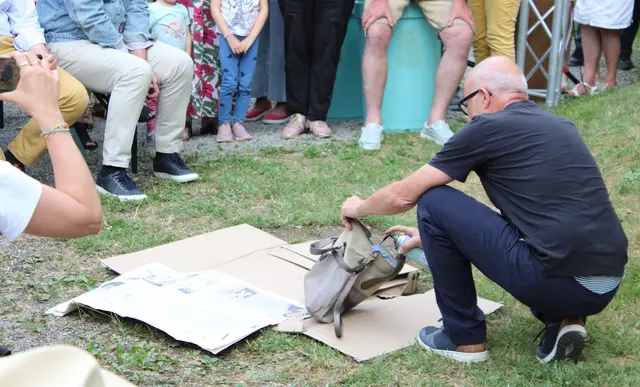 Zahlreiche Besucherinnen und Besucher konnten während der Vernissage der Experimentellen mitverfolgen, wie ein Kunstwerk entsteht. | Foto: Eron Metolli