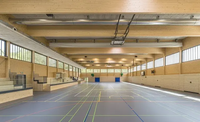 Die Gemeinde Moos konnte mit Hilfe von Mitteln aus der Sportstättenförderung im Dezember 2019 ihre neue Sporthalle einweihen. | Foto: swb-Archiv