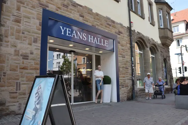Die Singener Filiale von Yeans Halle steht auf dem Prüfstand. Der Mutterkonzern des Modehändlers hat nämlich Insolvenz angemeldet.  | Foto: Sebastian Ridder